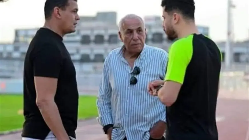 مجلس إدارة الزمالك يحضر تدريبات فريق الكرة استعدادا للسوبر الأفريقي