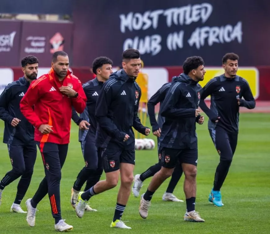 مران الأهلي.. أشرف داري يبدأ المشاركة في التدريبات الجماعية بشكل تدريجي