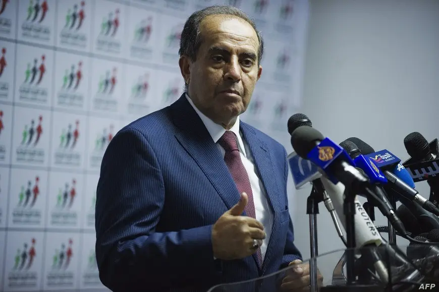 رئيس وزراء ليبيا الأسبق: استغراب من غياب الجيش النظامي في ليبيا