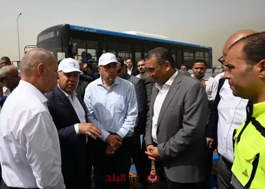 رئيس الوزراء يزور مشروع الأتوبيس الترددي ويفاجئ الجميع بآخر التطورات!