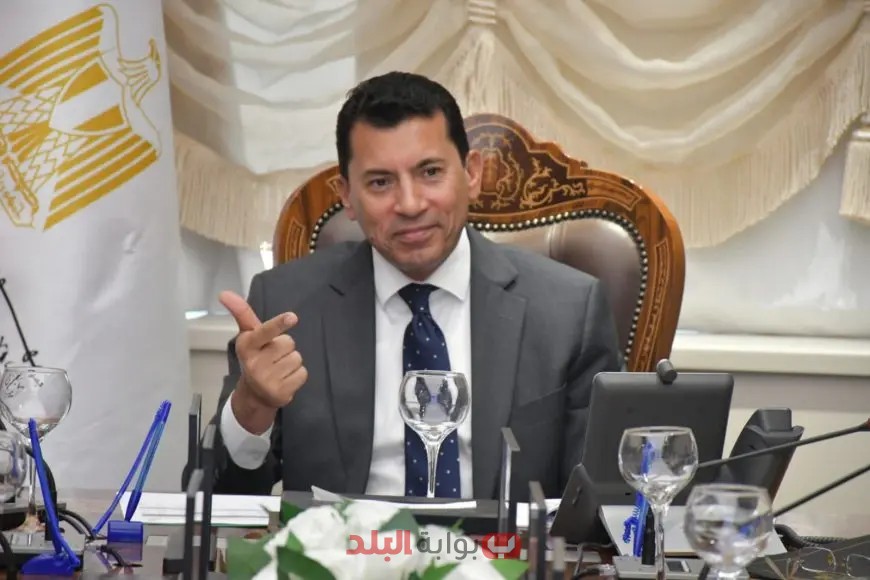 وزير الرياضة يُعلن إعجابه بالبطولة الأفريقية للشطرنج ويوعد بحضور حفل الختام!