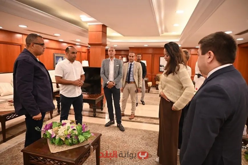 محافظ جنوب سيناء يزور المصابات في حادث مطار شرم الشيخ ويقدم الدعم والعزاء!