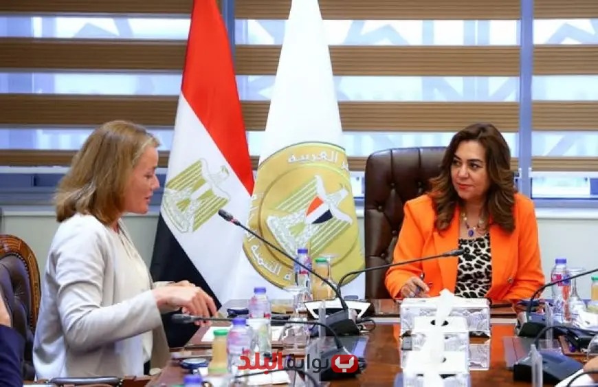 بالصور: وزيرة التنمية تفاجئ البنك الدولي بآخر تطورات مشاريع تنمية الصعيد!