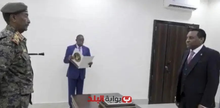 “تعرف على كامل إدريس: الرئيس الجديد للحكومة السودانية وما يخبئه المستقبل!”