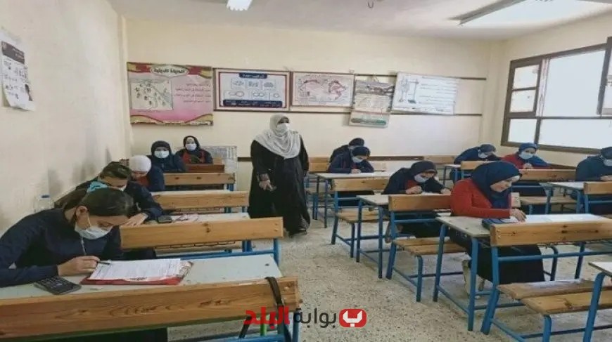 استياء أولياء الأمور من أسئلة النحو في امتحان الشهادة الإعدادية 2025: رصد لمستوى الامتحانات اليوم