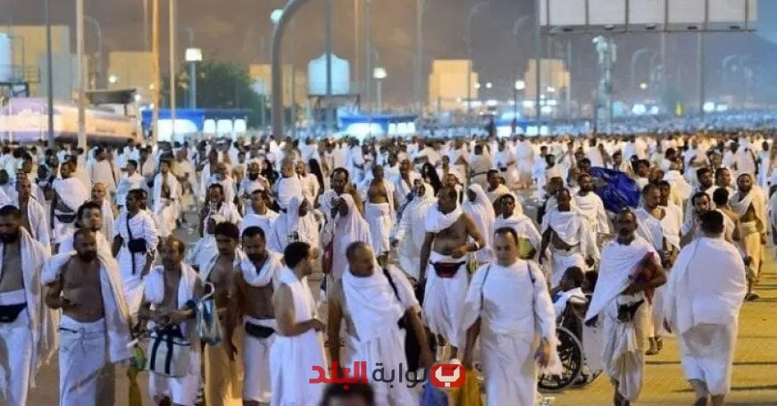 حجاج بيت الله الحرام يبدؤون نفرتهم من عرفات إلى مزدلفة بعد أداء أهم أركان الحج