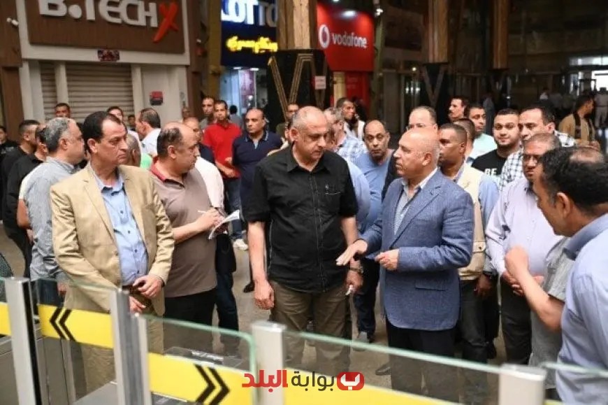 “كامل الوزير يزور محطة مصر بعد انتهاء إجازة عيد الأضحى المبارك: استعدادات جديدة وخطط تطوير!”