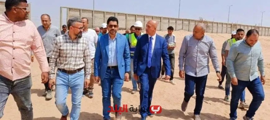 وزير الإسكان يشرف على مشروعات المرافق الحيوية في مدينة العبور الجديدة