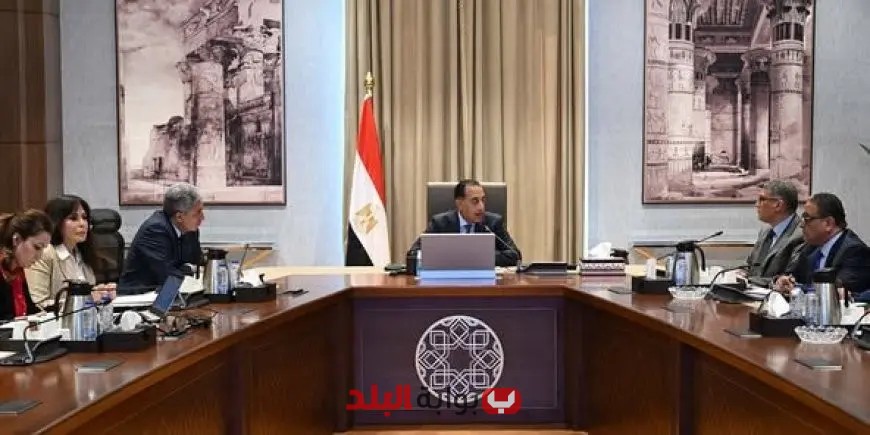“مدبولي يراقب تقدم مشروع تطوير تجربة زيارة أهرامات الجيزة”