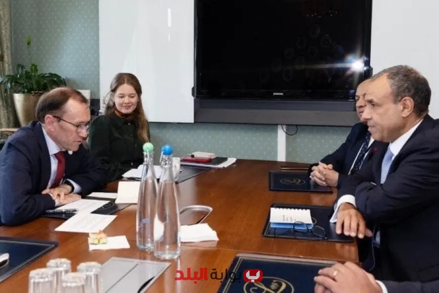 وزير الخارجية والهجرة يلتقي نظيره النرويجي لتطوير وتعزيز العلاقات الثنائية