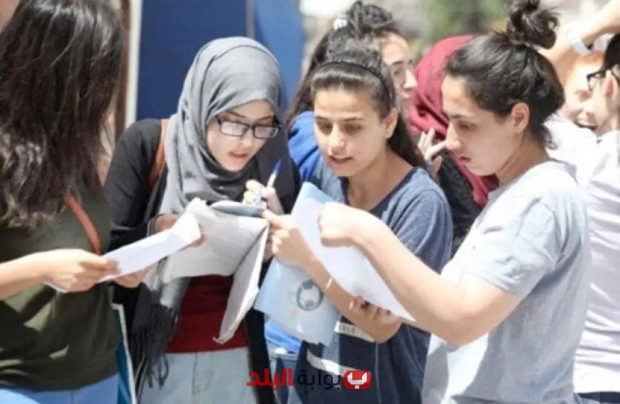 انطلاق امتحانات الثانوية العامة 2025: تعرف على جدول الامتحانات بصيغة PDF للعلمي والأدبي اليوم!