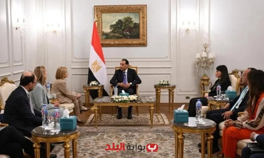 رئيس الوزراء يلتقي نائب رئيس بنك الاستثمار الأوروبي لتعزيز التعاون الاقتصادي