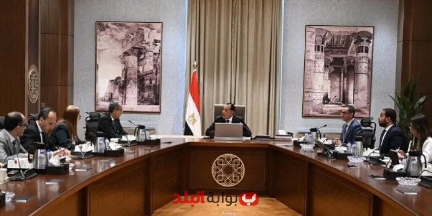 “رئيس الوزراء يكشف عن مراحل تنفيذ برنامج الطروحات الحكومية لتعزيز قطاع الاتصالات”