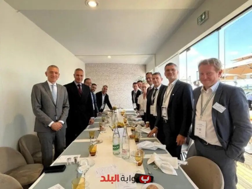 رئيس «مصر للطيران» يجتمع مع كبرى شركات الصناعات لتعزيز فرص التعاون المشترك في قطاع الطيران