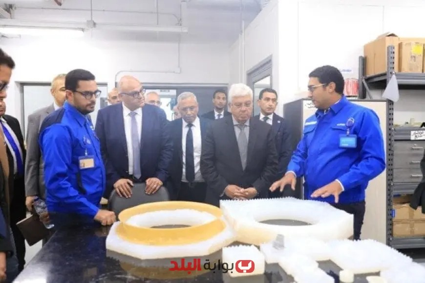 وزير التعليم العالي يقوم بزيارة ميدانية لمركز العربي للبحوث والتطوير في بنها ويثني على التعاون بين الصناعة والأكاديمية