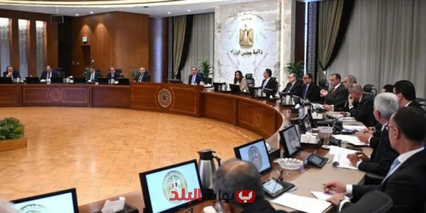 رئيس الوزراء يقود اجتماعاً حاسماً للجنة العليا لضبط الأسواق وأسعار السلع لضمان استقرار الأسعار