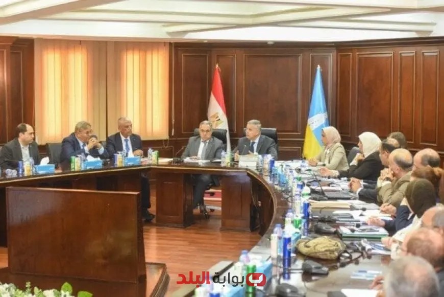 برلماني يدعو لتعميم تجربة محافظة الإسكندرية في تحسين كفاءة رصف الطرق على مستوى الجمهورية