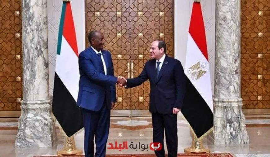 الرئيس السيسي يرحب برئيس مجلس السيادة السوداني في زيارة تاريخية لتعزيز التعاون الثنائي