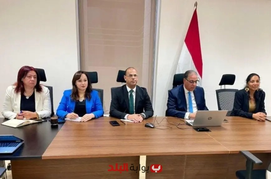 نائب وزير الخارجية يجري لقاءً افتراضيًا مثيرًا مع الطلاب الأوائل في الثانوية العامة المصرية بالكويت وأولياء أمورهم