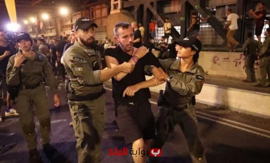 اعتقال متظاهرين قرب مقر قيادة الجيش في تل أبيب احتجاجًا على استمرار الحرب