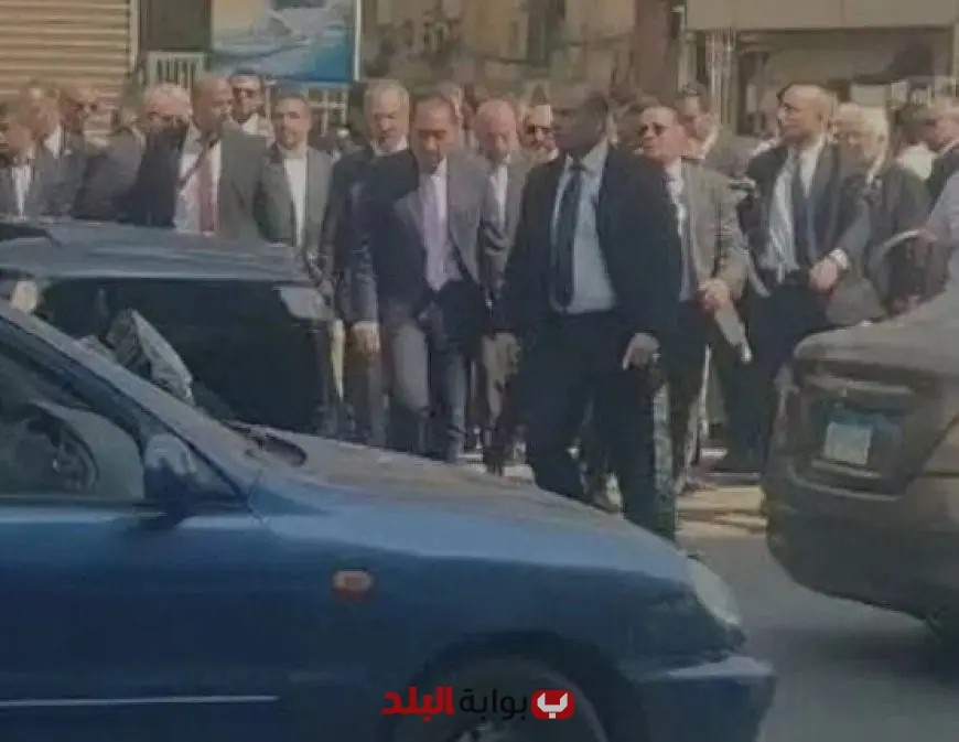 رئيس الوزراء يقوم بجولة تفقدية في سنترال رمسيس لتعزيز خدمات الاتصالات