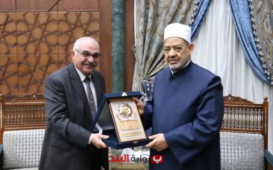 “رئيس قضايا الدولة يلتقي شيخ الأزهر لتعزيز أواصر التعاون وبحث آليات جديدة”