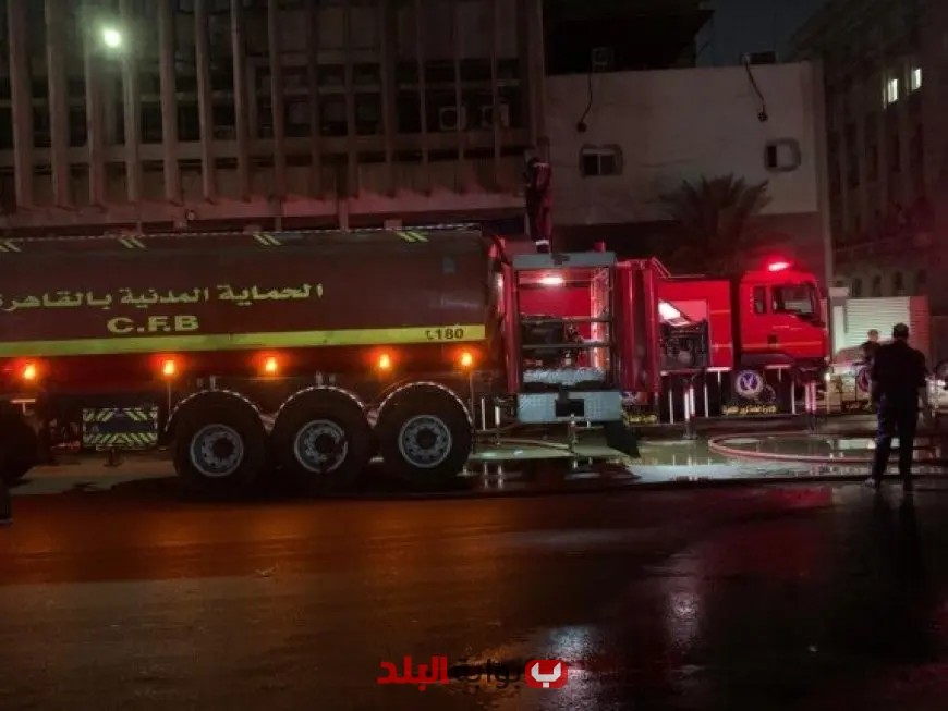 “محافظ القاهرة ومدير الأمن يتواجدان بموقع حريق سنترال رمسيس بعد تجدد النيران”