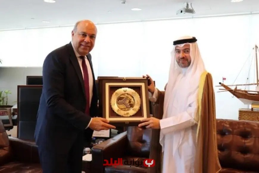 وزير الطيران يستعرض فرص تعزيز التعاون وتوسيع شراكات جديدة في صناعة النقل الجوي