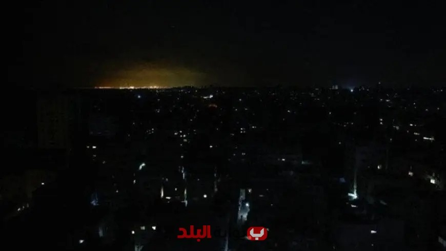 عاجل | انقطاع الكهرباء في محافظة السويداء بسوريا تزامنًا مع استمرار الاشتباكات (شاهد الفيديو)