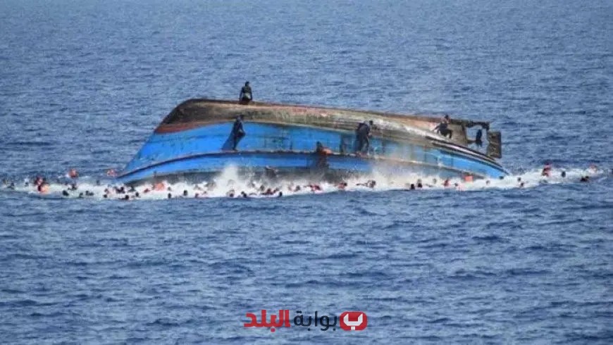 فقدان 11 شخصًا نتيجة انقلاب قارب في غرب إندونيسيا: مأساة جديدة في المياه الإندونيسية
