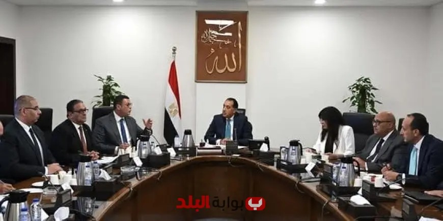 “وزير الإسكان يعلن تسليم 899 وحدة سكنية لموظفي العاصمة الإدارية من المرحلة الثانية”