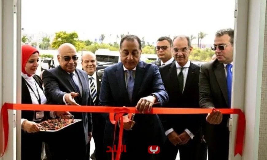 رئيس الوزراء يدشن مجمع الشهر العقاري والتوثيق في مدينة العلمين الجديدة – اكتشف الصور والمزيد!