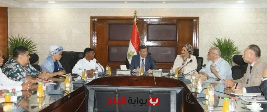 “وزير الزراعة يناقش فرص التعاون مع نقابة العاملين بالبنوك في جنوب إفريقيا لتعزيز التنمية الزراعية”