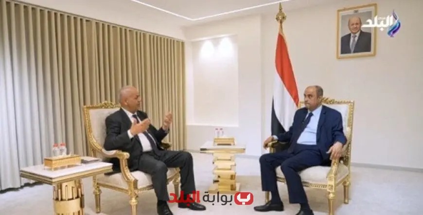 رئيس وزراء اليمن يحذر: تهديد الحوثيين للملاحة يؤثر سلباً على باب المندب وقناة السويس