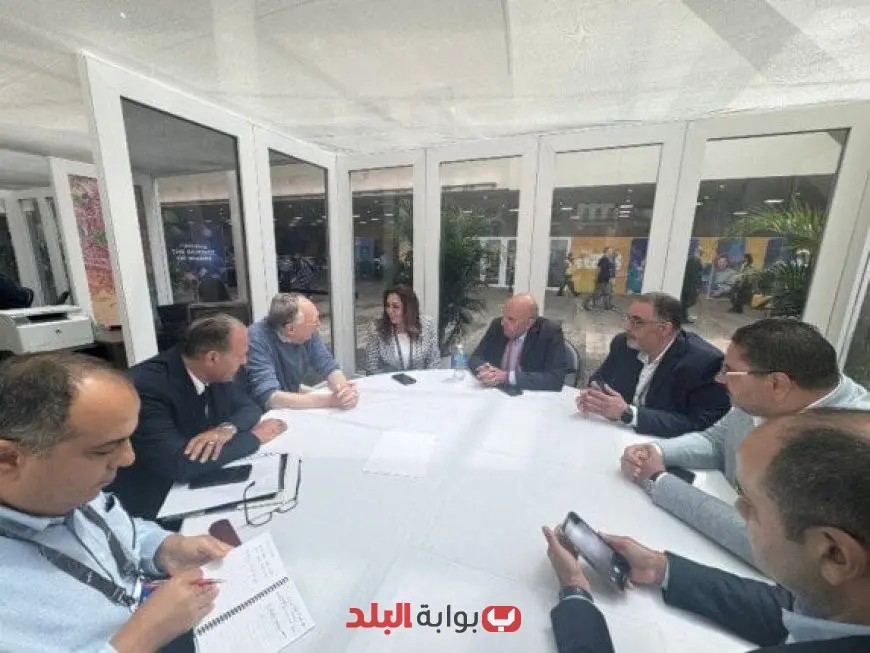 وزيرة التنمية المحلية تتعاون مع رئيس شركة إزري العالمية لتعزيز مجالات الشراكة المشتركه