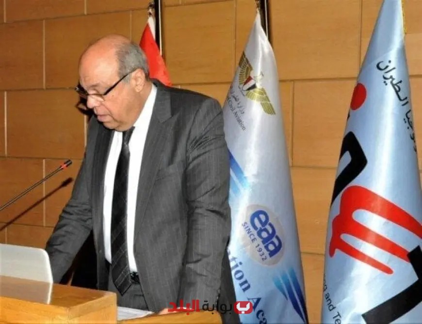 «وزير الطيران المدني يشارك في احتفالية تخرج دفعة جديدة من طلاب معهد هندسة وتكنولوجيا الطيران»