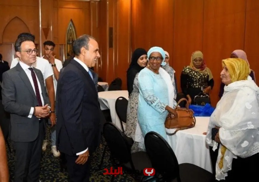وزير الخارجية يلتقي بأفراد الجالية المصرية في مالي لتعزيز العلاقات الثقافية والاجتماعية