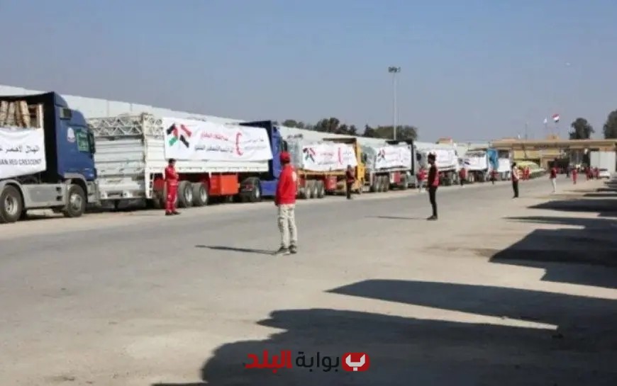 “161 شاحنة مساعدات تدخل غزة عبر معبري زكيم وكرم أبو سالم – القاهرة الإخبارية”
