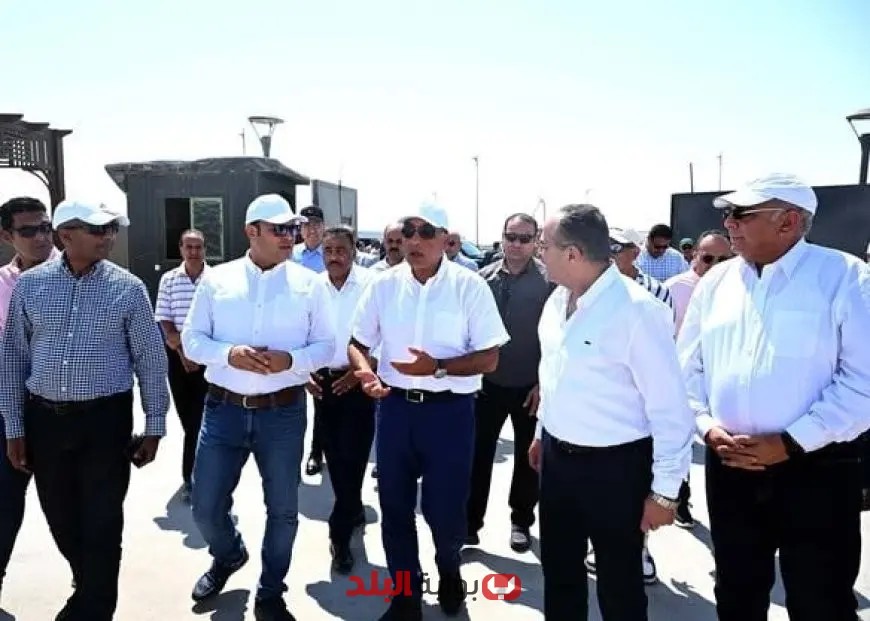 مدبولي يزور محطة التجارب البحثية لتحلية مياه البحر في العلمين الجديدة لتعزيز الابتكار في الطاقة والمياه