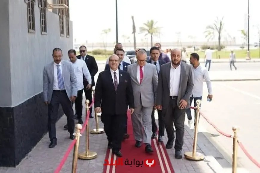 “وزير الإسكان يواصل متابعة تقدم العمل في مشاريع متميزة بالشيخ زايد”