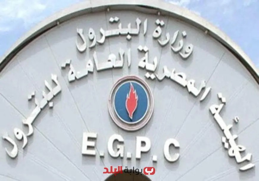 «البترول» تنجح في إحباط بيع 15 ألف لتر من السولار والبنزين وتغلق المحطات المخالفة بشكل عاجل