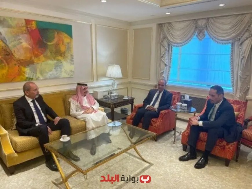 وزير الخارجية يتباحث مع نظرائه القطريين والأردنيين والسعوديين حول تطورات الأوضاع في غزة