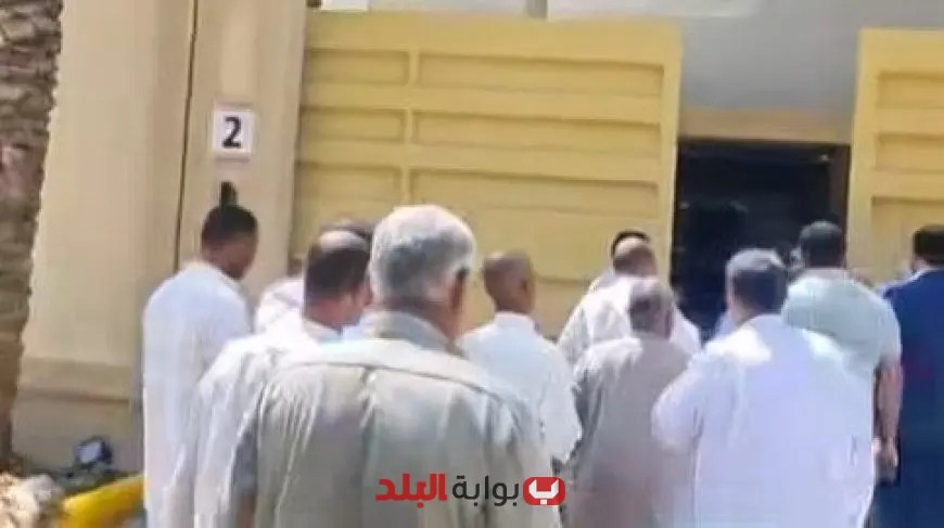 تدفق المصريين إلى مراكز الاقتراع في الكويت لانتخابات الشيوخ فيديو متميز