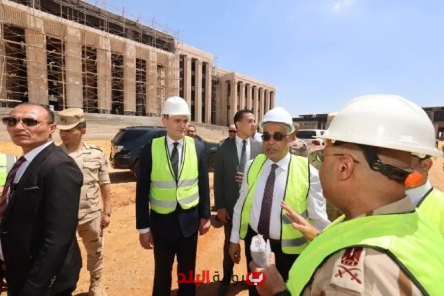 وزير العدل يقوم بجولة تفقدية في مشروع مدينة العدالة بالعاصمة الإدارية الجديدة