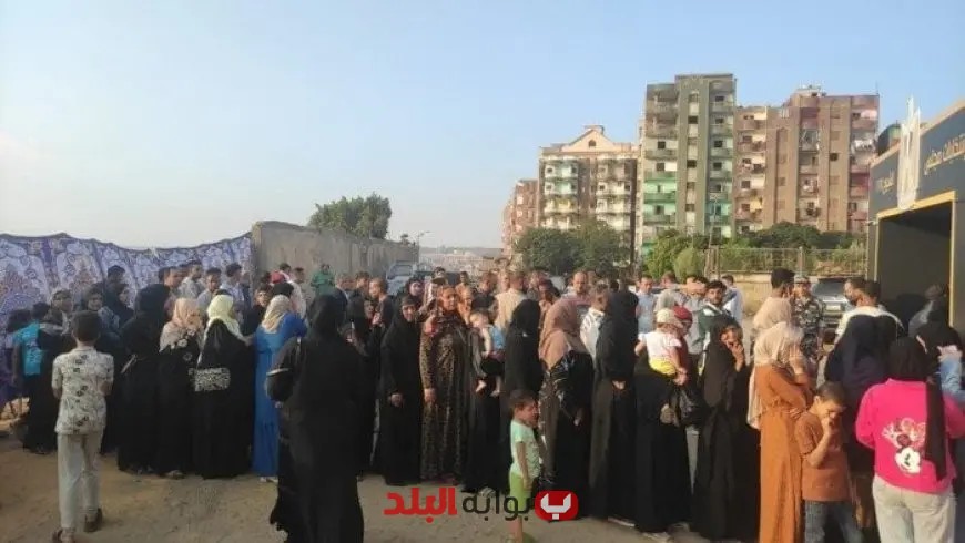 ازدحام الناخبين في مدرسة الملك فهد بمدينة نصر خلال انتخابات الشيوخ