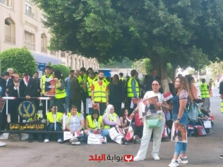 تزايد إقبال الناخبين على مدرسة الشهيد مصطفى يسري أبو عميرة في مصر الجديدة