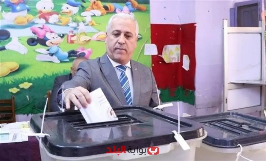 رئيس الهيئة الوطنية للصحافة يشارك في التصويت بانتخابات مجلس الشيوخ 2025