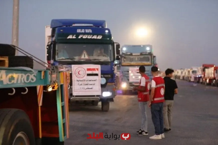 قافلة المساعدات الـ 12 من زاد العزة تغادر معبر كرم أبو سالم محملة بـ 2300 طن من الإغاثة