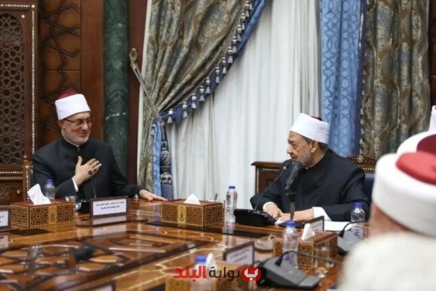 مفتي الجمهورية يترأس وفداً من كبار العلماء في زيارة تاريخية لشيخ الأزهر