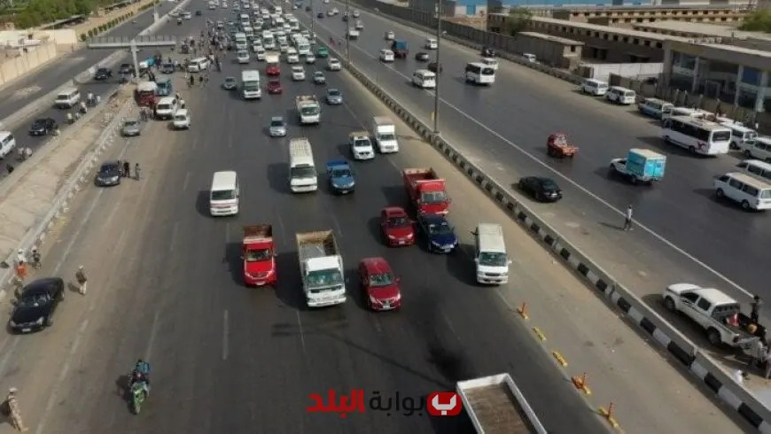 النقل تطالب المواطنين بتجنب استخدام الممر المخصص للأتوبيس الترددي فيديو